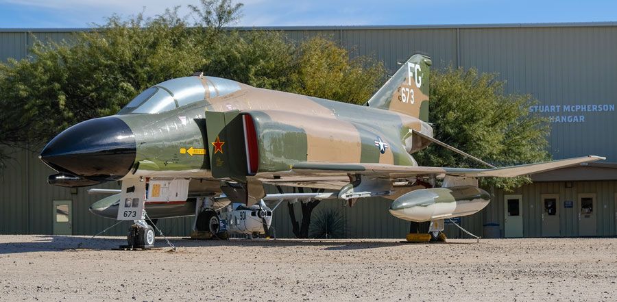 A picture of the McDonnell Douglas F-4C Phantom II