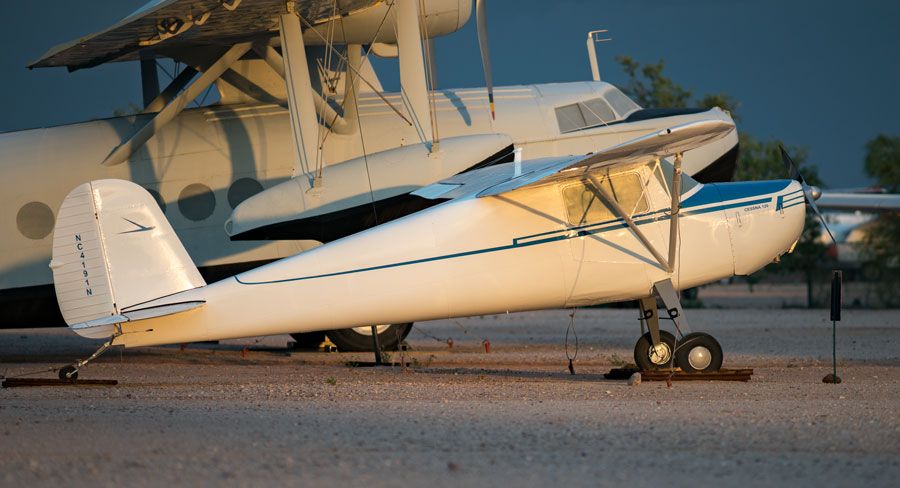 A picture of the Cessna Model 120