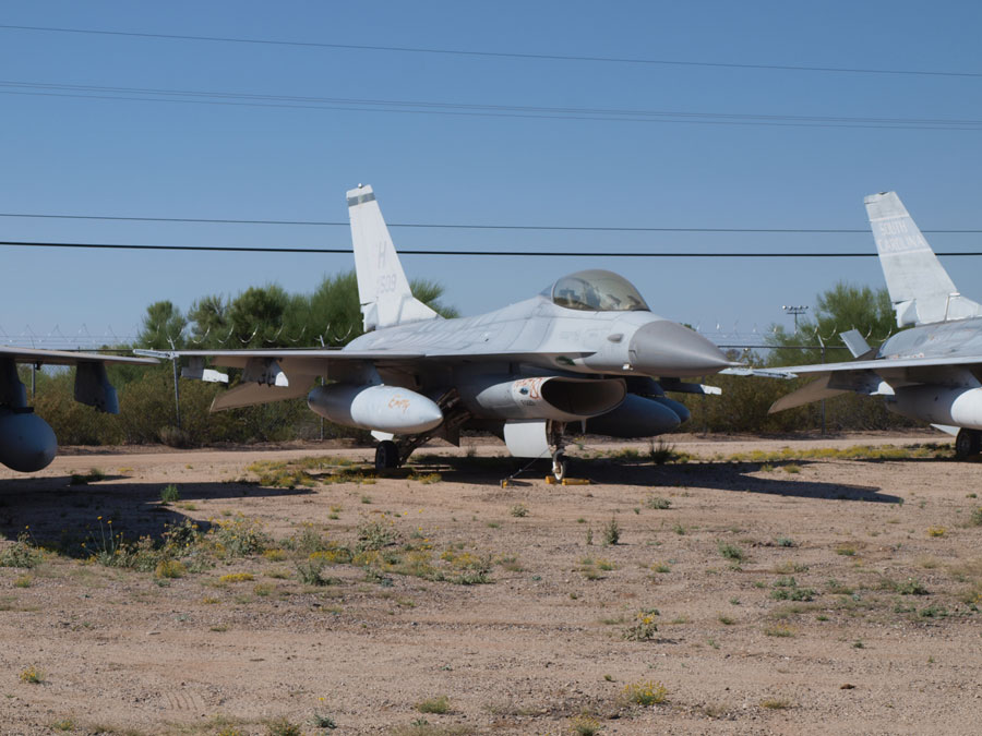 A picture of the General Dynamics F-16A Fighting Falcon, one of two at the Pima Air and Space Museum
