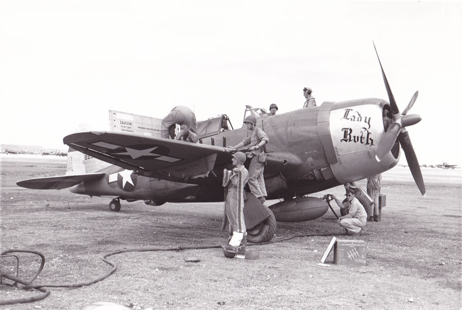 A picture of the Republic P-47D Thunderbolt